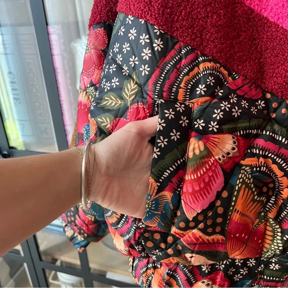 Farm Rio Toucanfly Reversible Quilted Floral Jacket zipup Sherpa colorful puffer - Picture 5 of 9